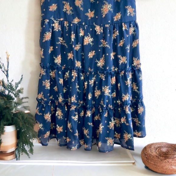 Navy Floral Tiered Dress TRIXXI Square Neckline Lettuce Ruffle Size Large - Picture 6 of 9